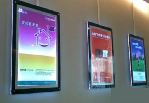 留坝什么是超薄灯箱?